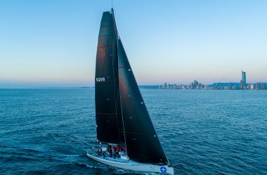 Fleet flocks to Gold Coast as leaderboard takes shape