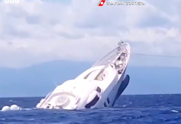 Superyacht sinks off the coast of Italy